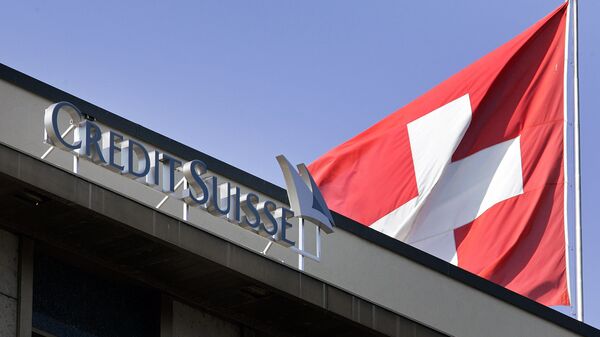 Логотип швейцарского банка Credit Suisse. Архивное фото