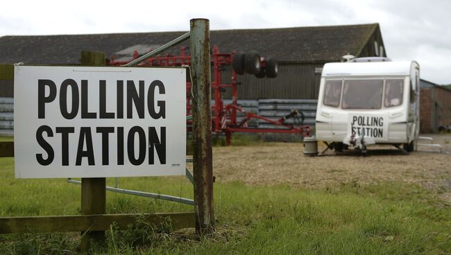 Необычный избирательный участок в Великобритании