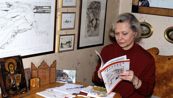 Юлия Хрущева в своей квартире