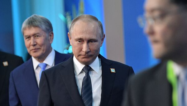 Президент РФ Владимир Путин перед началом заседания совета глав государств - членов ШОС. 9 июня 2017