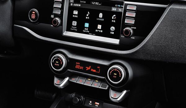 Салон автомобиля Kia K2 (Rio) Салон автомобиля Kia K2 (Rio)