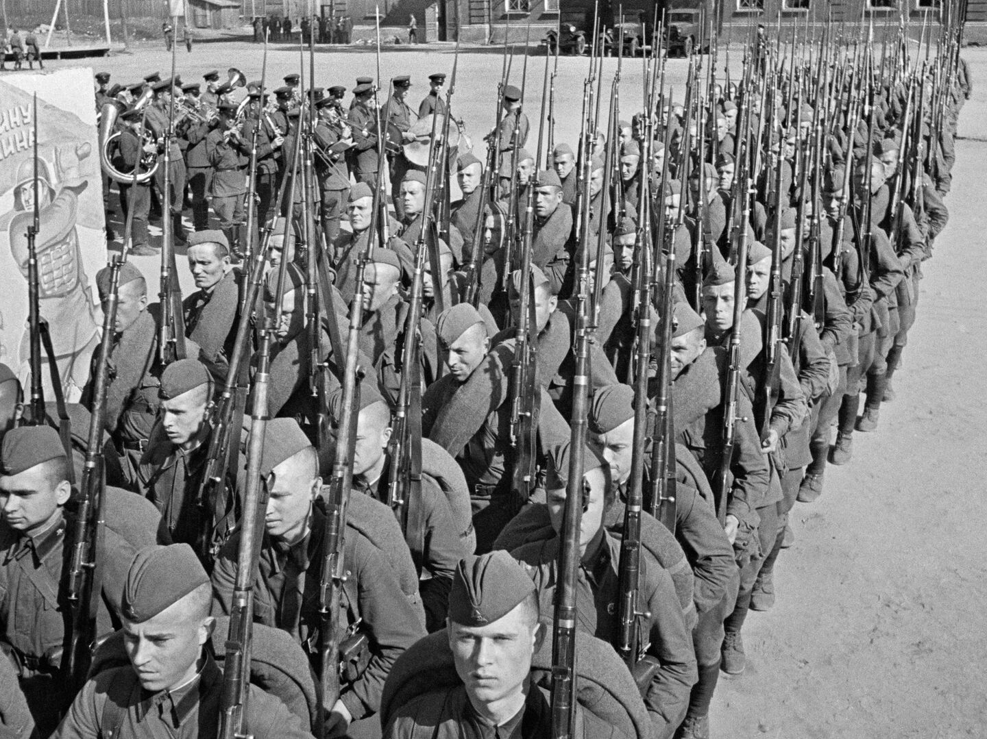 Великая Отечественная война солдаты уходят на фронт