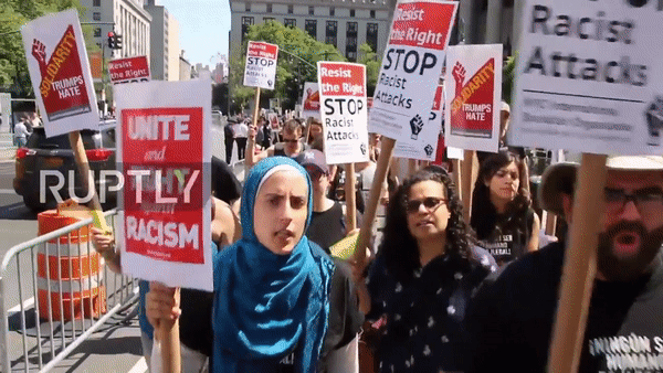 В США прошли митинги против законов шариата