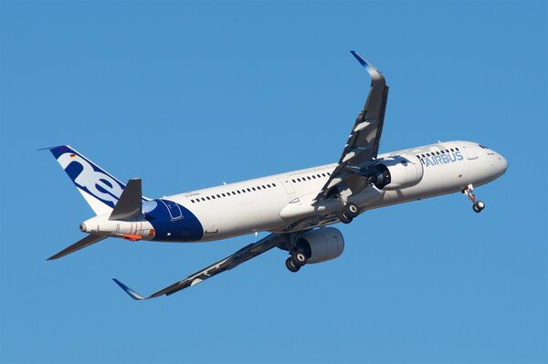 Самолет Airbus A321neo Самолет Airbus A321neo