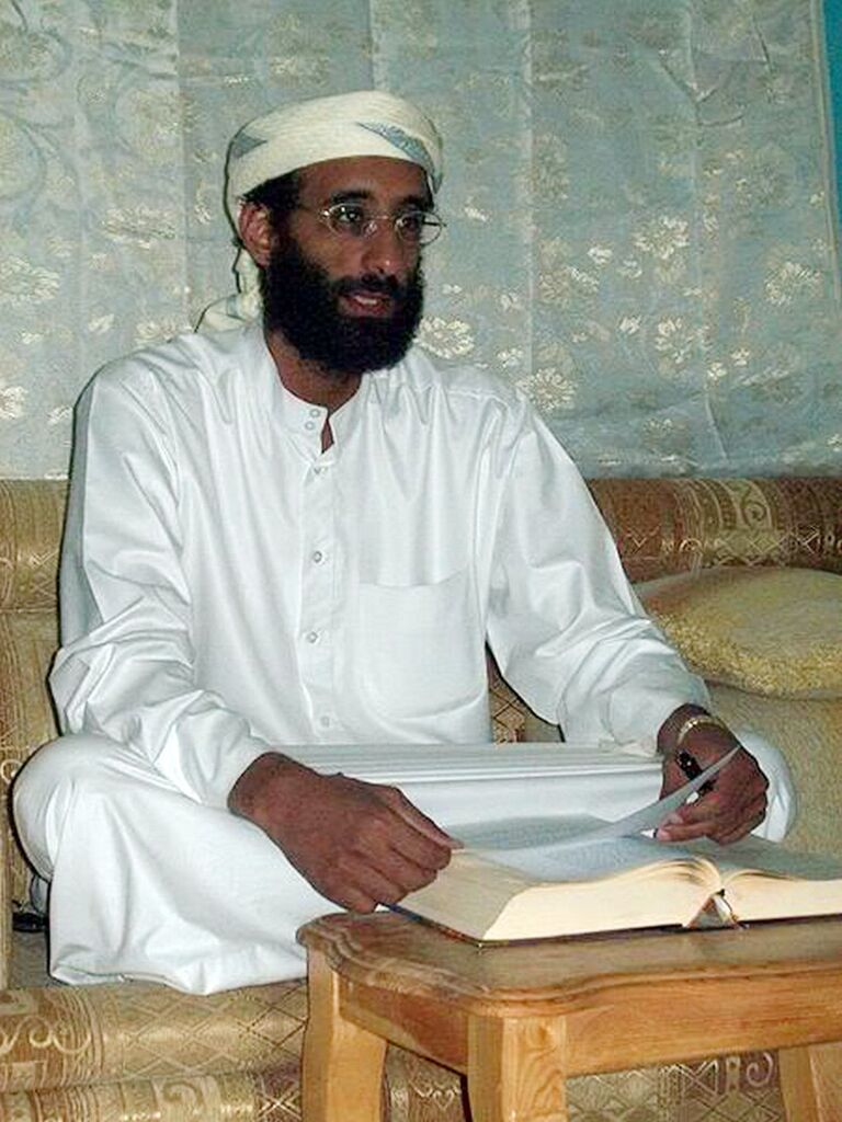 Исламистский проповедник и гражданин США Анвар аль-Авлаки. 2009 год Исламистский проповедник и гражданин США Анвар аль-Авлаки. 2009 год