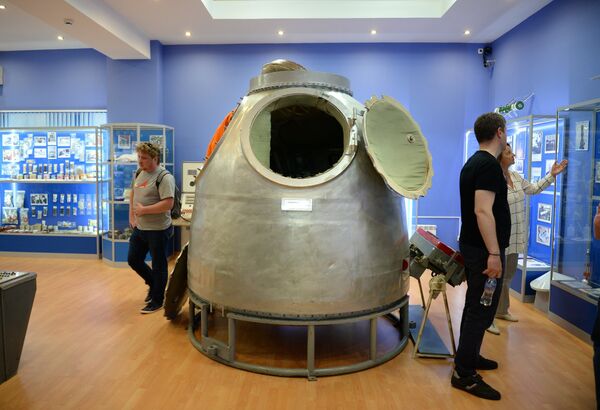 Спускаемый аппарат космического корабля Союз в музее истории космодрома Байконур