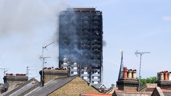 Пожар в многоэтажном доме Grenfell Tower в Лондоне. Архивное фото