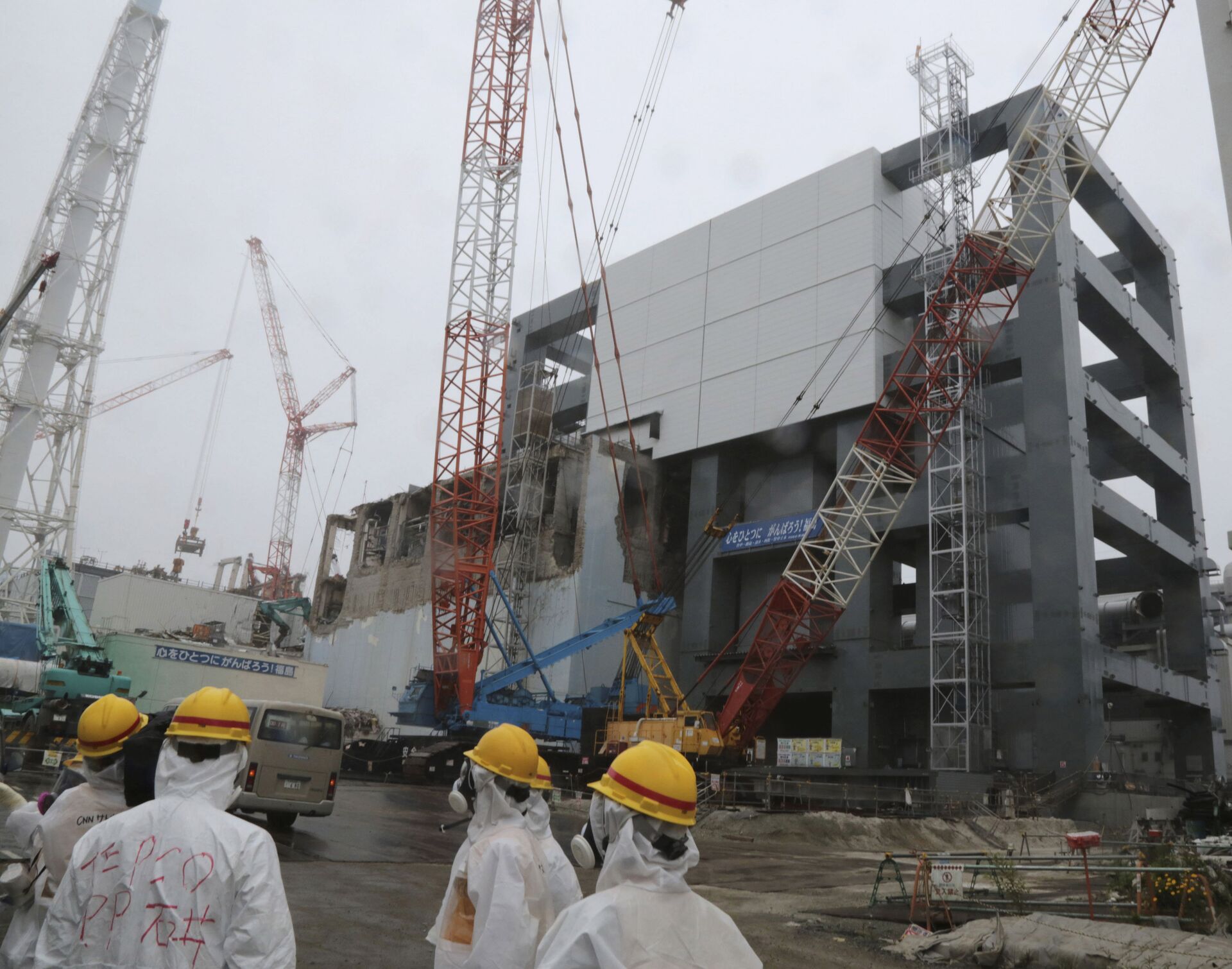 Работы по ликвидации последствий аварии на АЭС Фукусима-1 в Окуме, Япония. 12 июня 2013 - РИА Новости, 1920, 10.03.2021