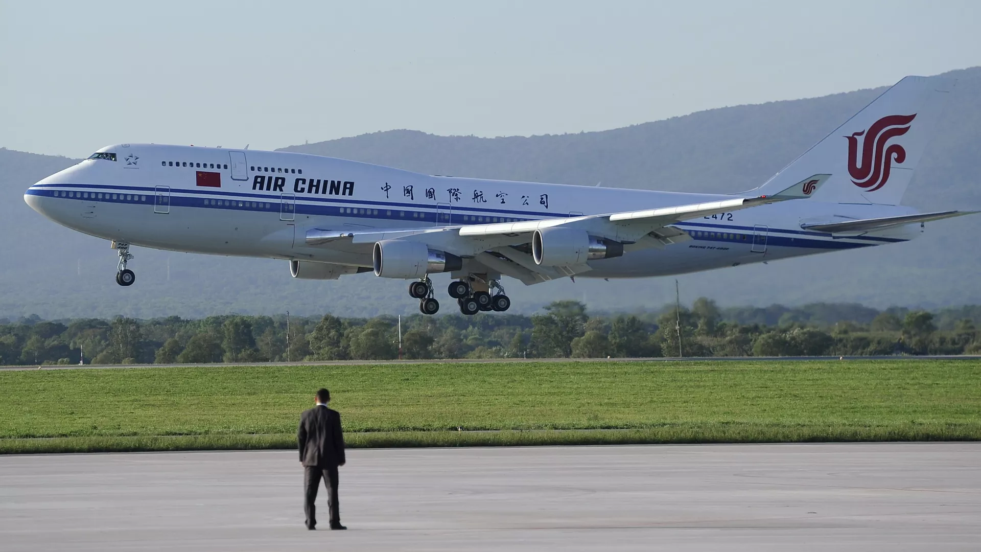 Самолет авиакомпании Air China в аэропорту Владивостока - РИА Новости, 1920, 11.06.2021