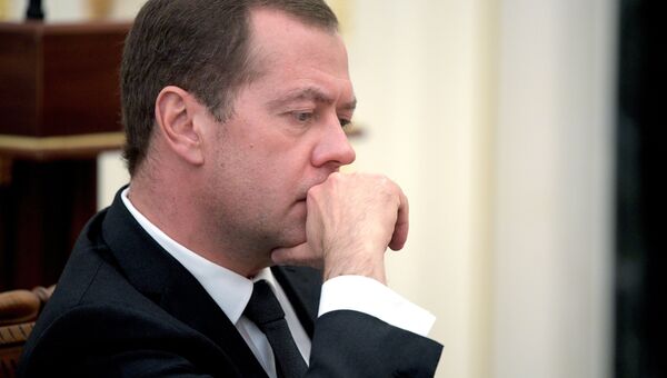 Председатель правительства РФ Дмитрий Медведев на совещании президента РФ Владимира Путина по экономическим вопросам. 19 июня 2017