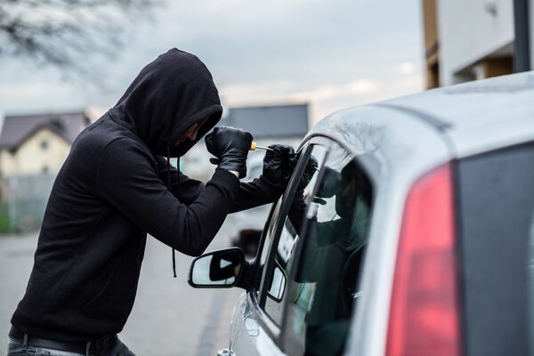 Угон автомобиля Угон автомобиля