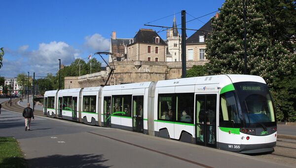 Трамвай в Нанте, Франция. Архивное фото