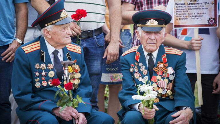 Во время торжественной церемонии перезахоронения останков 62 красноармейцев на мемориале воинской славы Вечность в Кишиневе