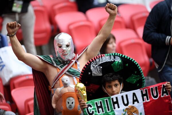 Болельщики Мексики перед началом матча Кубка конфедераций-2017 по футболу между сборными Португалии и Мексики