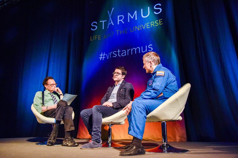 Ведущий программ Larry King Now и Politicking на RT Amercia Ларри Кинг и астронавт NASA поделились впечатлениями от спецпроекта RT Космос 360 Ведущий программ Larry King Now и Politicking на RT Amercia Ларри Кинг и астронавт NASA поделились впечатлениями от спецпроекта RT Космос 360