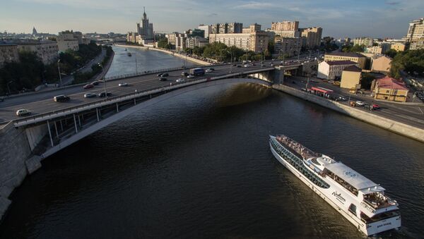 Большой Краснохолмский мост на Москва-реке. Архивное фото