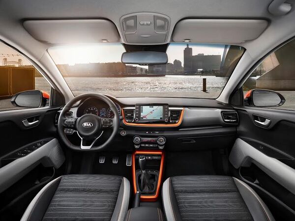 Салон автомобиля Kia Stonic Салон автомобиля Kia Stonic