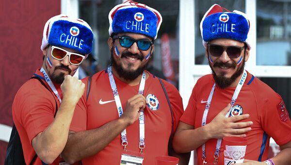 Болельщики сборной Чили перед началом матча Кубка конфедераций-2017 по футболу между сборными Чили и Австралии. 25 июня 2017