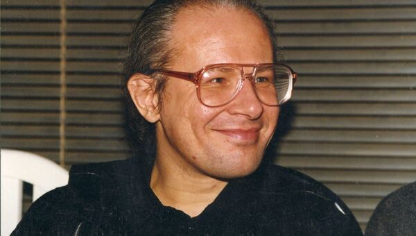 Андрей Бурлака музыкальный журналист 80-90-х годов и автор Рок-энциклопедии. Архивное фото