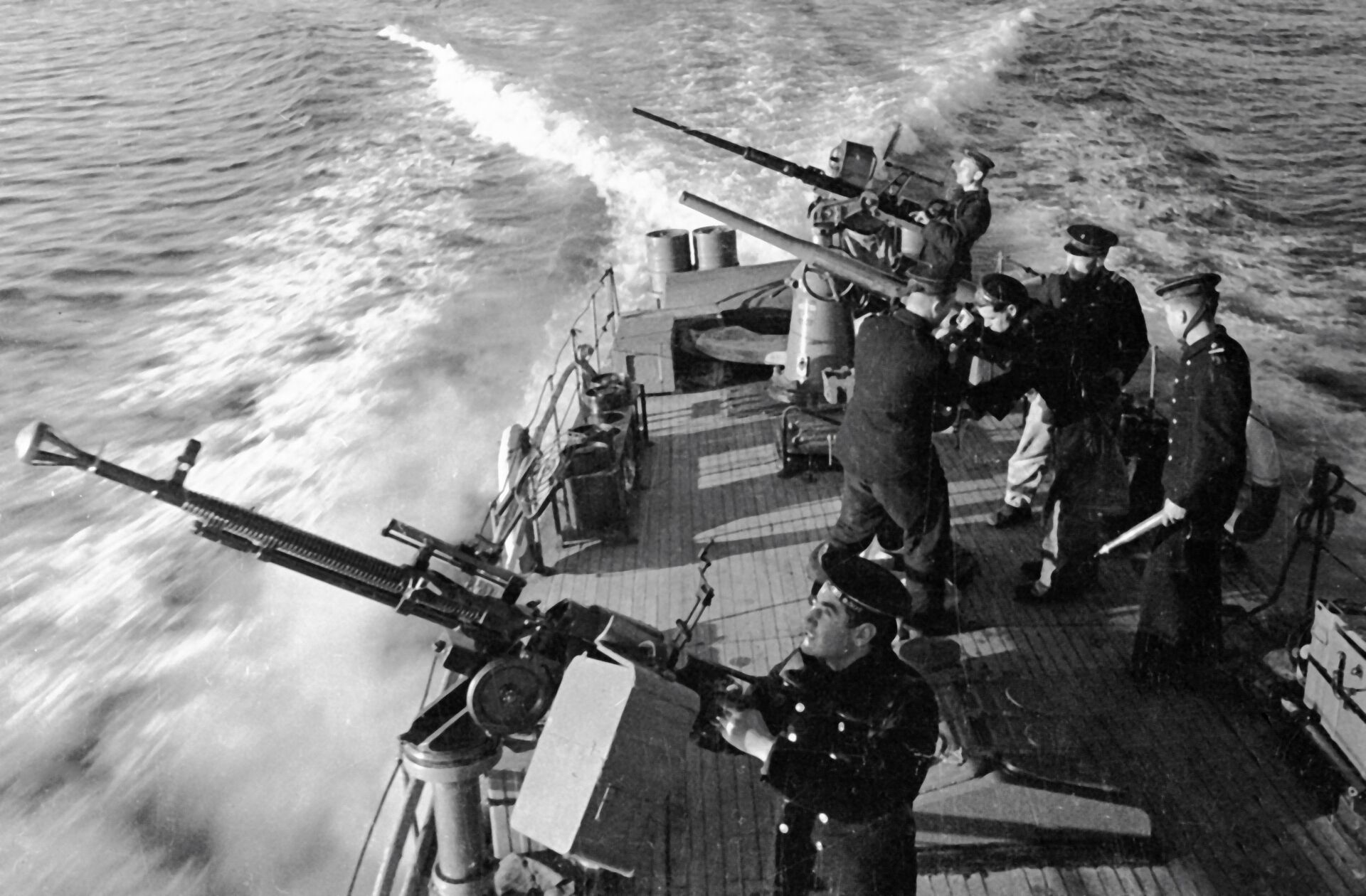 Marines of the Black Sea Fleet on a boat in a military campaign during the Great Patriotic War - RIA Novosti, 1920, 05/12/2023