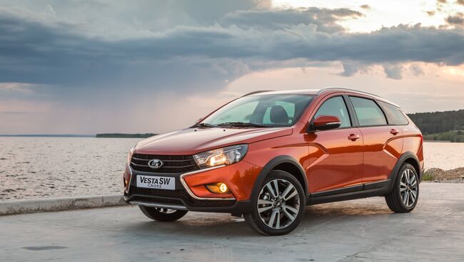 Новый универсал Lada Vesta SW Cross автоконцерна ПАО АВТОВАЗ. архивное фото