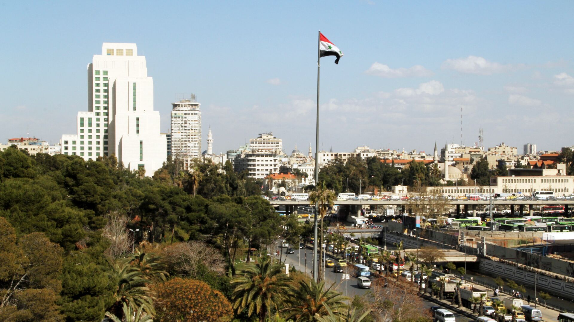 Флаг Сирии в Дамаске - РИА Новости, 1920, 02.02.2021