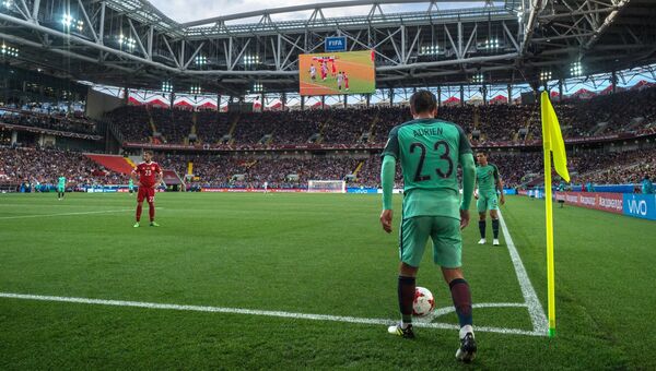 Адриен Силва во время матча Кубка конфедераций-2017 по футболу между сборными России и Португалии