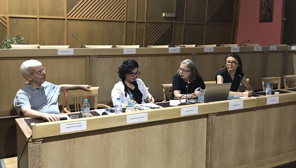 Конференция Глобализация и права нацменьшинств, организованная в Афинах в рамках греко-российского клуба Диалог