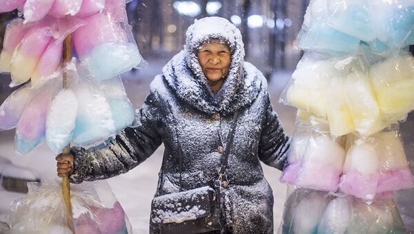 Продавщица сладкой ваты. Работа фотографа Табылды Кадырбекова из Кыргызстана