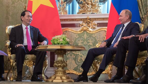 Президент РФ Владимир Путин и президент Социалистической Республики Вьетнам Чан Дай Куанг во время встречи. 29 июня 2017