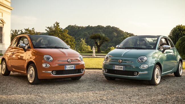 Автомобиль Fiat 500 Anniversario. Архивное фото