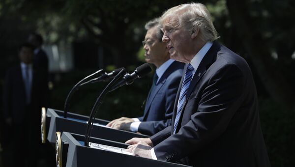 Президент США Дональд Трамп и президент Южной Кореи Мун Чжэ Ином в Белом доме, Вашингтон. 30 июня 2017