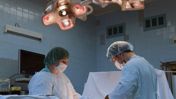 Сотрудники ФМБА проводят операцию. Архивное фото