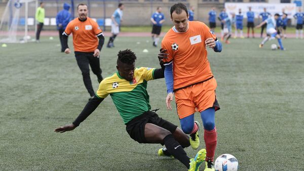 Международный турнир среди болельщиков Футбол объединяет. Матч между сборными Африки и Кипра
