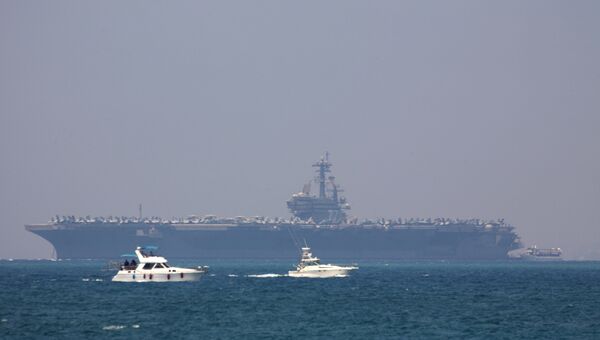 Авианосец ВМС США Джордж Буш у побережья Хайфы, Израиль. 1 июля 2017