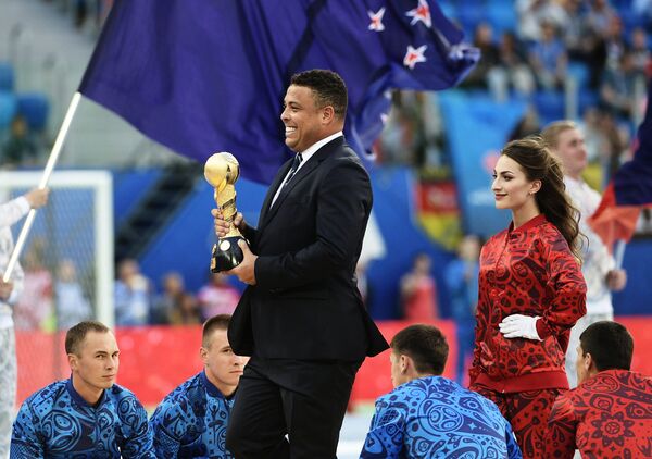 Бразильский футболист Роналдо во время церемонии закрытия Кубка конфедераций-2017 в Санкт-Петербурге