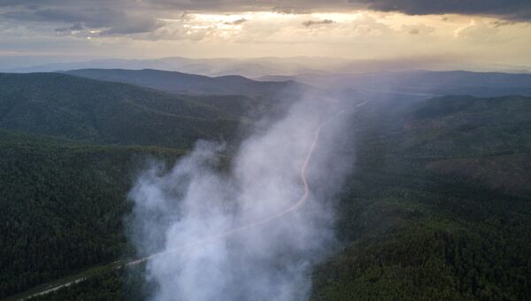 Лесной пожар в районе перевала Пыхта в Прибайкальском районе в Бурятии