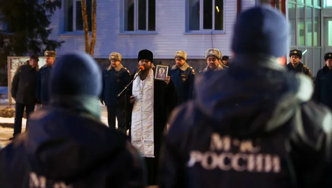Отправка гуманитарной колонны МЧС в Донбасс. Архивное фото