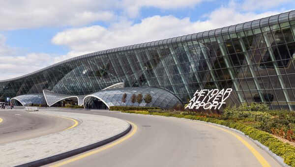 Аэропорт имени Гейдара Алиева в Баку