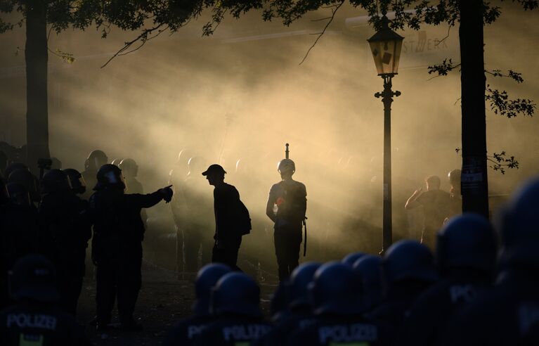 Во время акции протеста в преддверии саммита G20 в Гамбурге