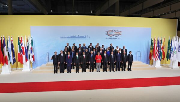 Церемонии совместного фотографирования глав делегаций государств-участников Группы двадцати G20. Архивное фото