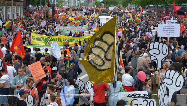 Акция протеста в связи с проведением саммита Группы двадцати в Гамбурге. 8 июля 2017