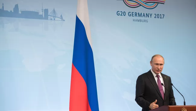Президент РФ Владимир Путин во время пресс-конференции по итогам саммита лидеров Группы двадцати G20 в Гамбурге. 8 июля 2017