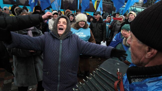 Митинг Партии регионов у здания Верховной Рады в Киеве. Архивное фото