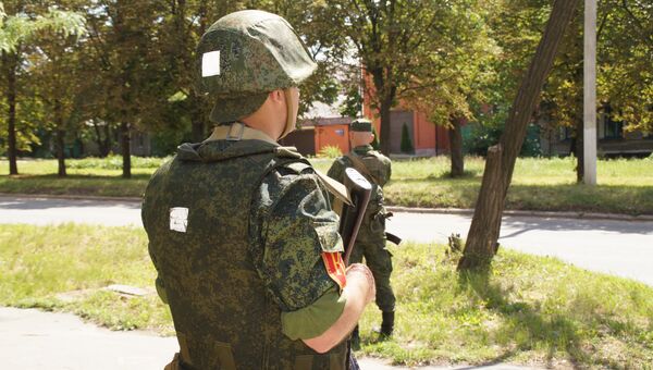 Неизвестные пытались заложить неизвестное устройство под газовую трубу жилого дома в Луганске