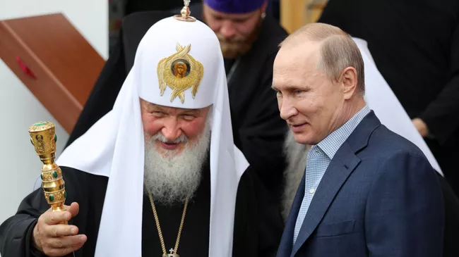 Президент РФ Владимир Путин и патриарх Московский и всея Руси Кирил на Валааме. 11 июля 2017