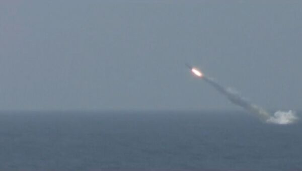 Удар из толщ воды – Минобороны показало пуск крылатой ракеты с подводного крейсера