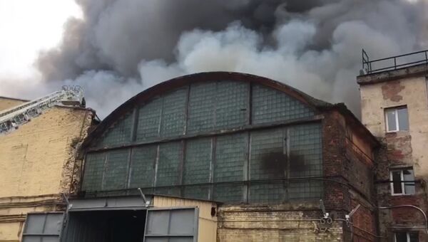 Ликвидация пожара на территории Кировского завода в Санкт-Петербурге