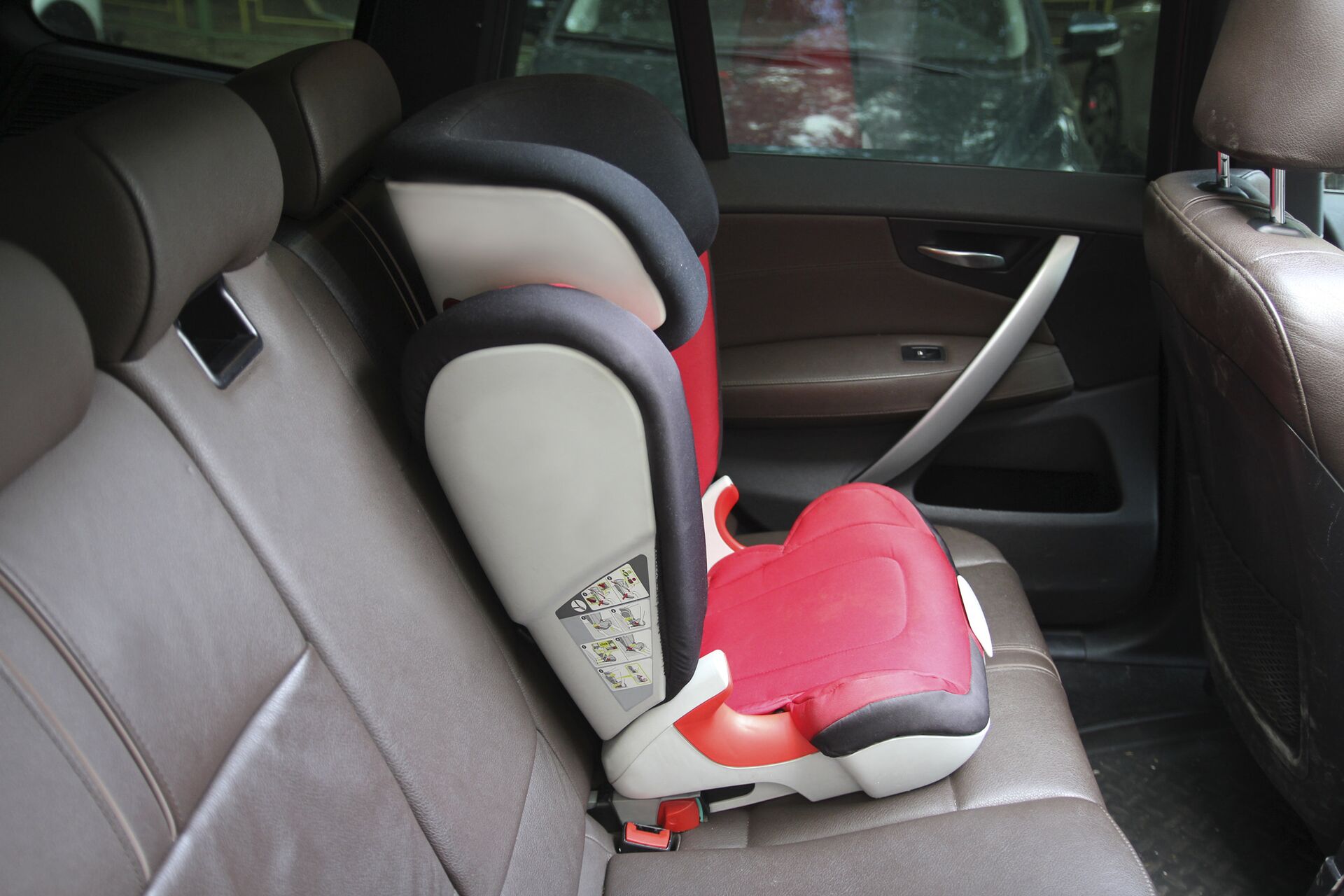 Прави��а перевозки детей в автомобиле 2023 - ПДД, изменения, комментарии