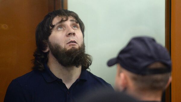 Заур Дадаев во время оглашения приговора в Московском окружном военном суде